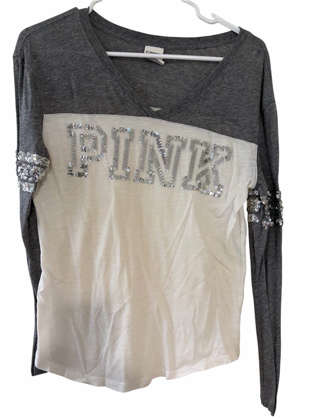 PINK Victoria's Secret Gray and White Sequin V-Neck Long Sleeve Tee